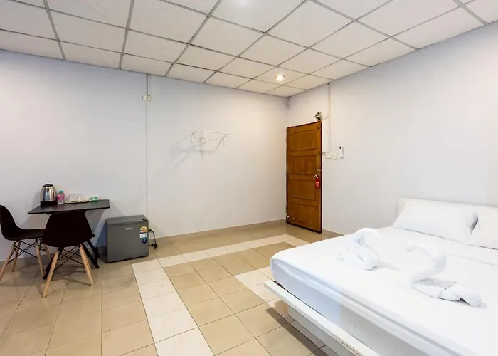 F Suvarnabhumi Apartment