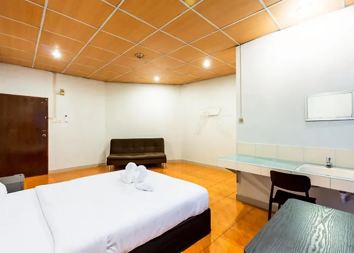 Apartment F Suvarnabhumi *